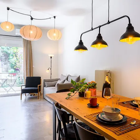 Apartment 2 Bd Lycabettus Stylish By Live&travel *